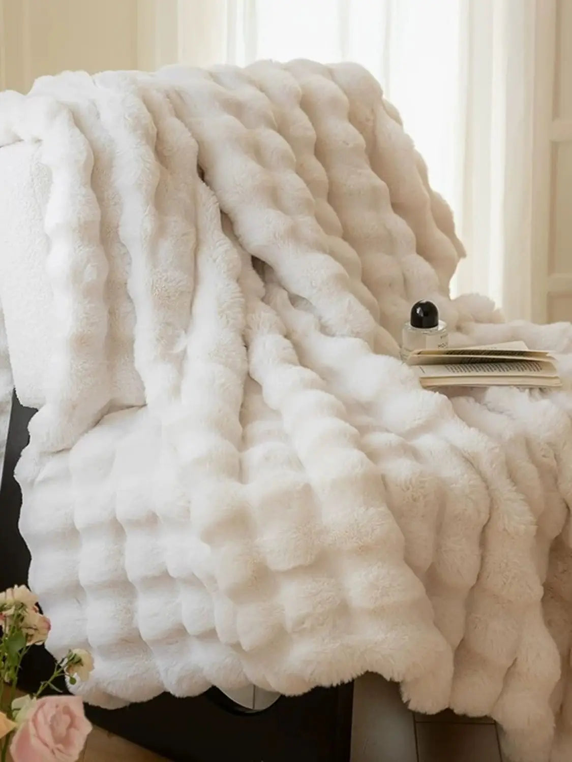 Faux Rabbit Soft, Warm, 1pc Cozy Faux Rabbit Fleece Blanket | Throw for Bedroom, Guest Room, Living Room, Student Dormitory