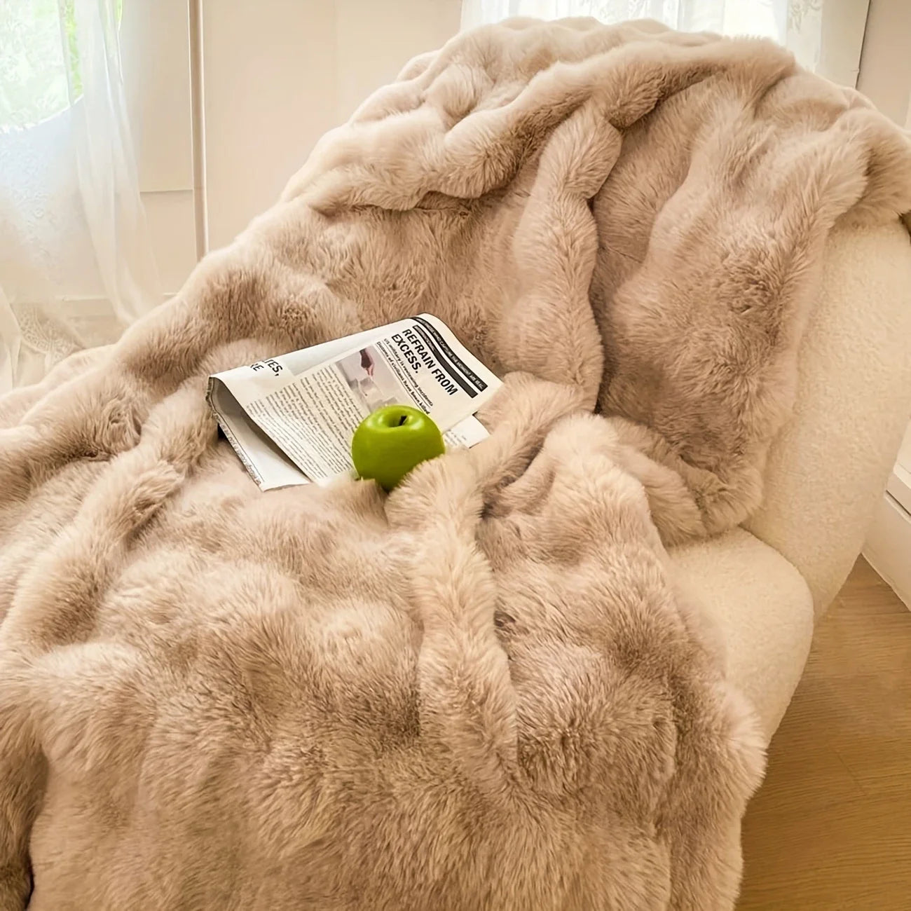 Faux Rabbit Soft, Warm, 1pc Cozy Faux Rabbit Fleece Blanket | Throw for Bedroom, Guest Room, Living Room, Student Dormitory