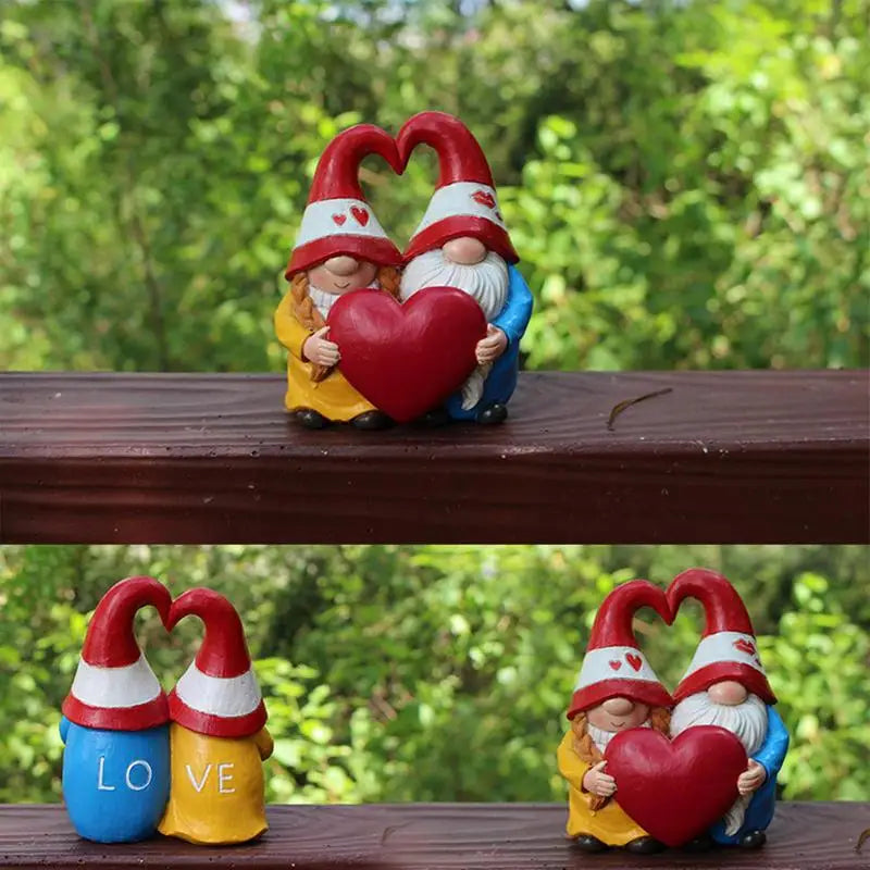 Cute Gnome Couple in Love Collectible Figurine Best Friends Lovers Romantic Statue Indoor Outdoor Garden Patio Home Decor
