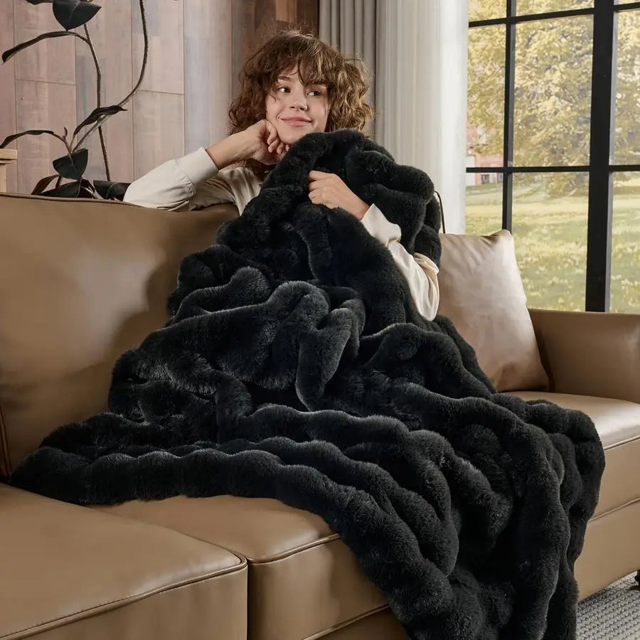 Faux Fur Throw Blanket Black Big Bubble Rabbit Fluff Blanket for Couch, Small Fluffy Fuzzy Cozy Blanket, Thick Furry Plush Shagg