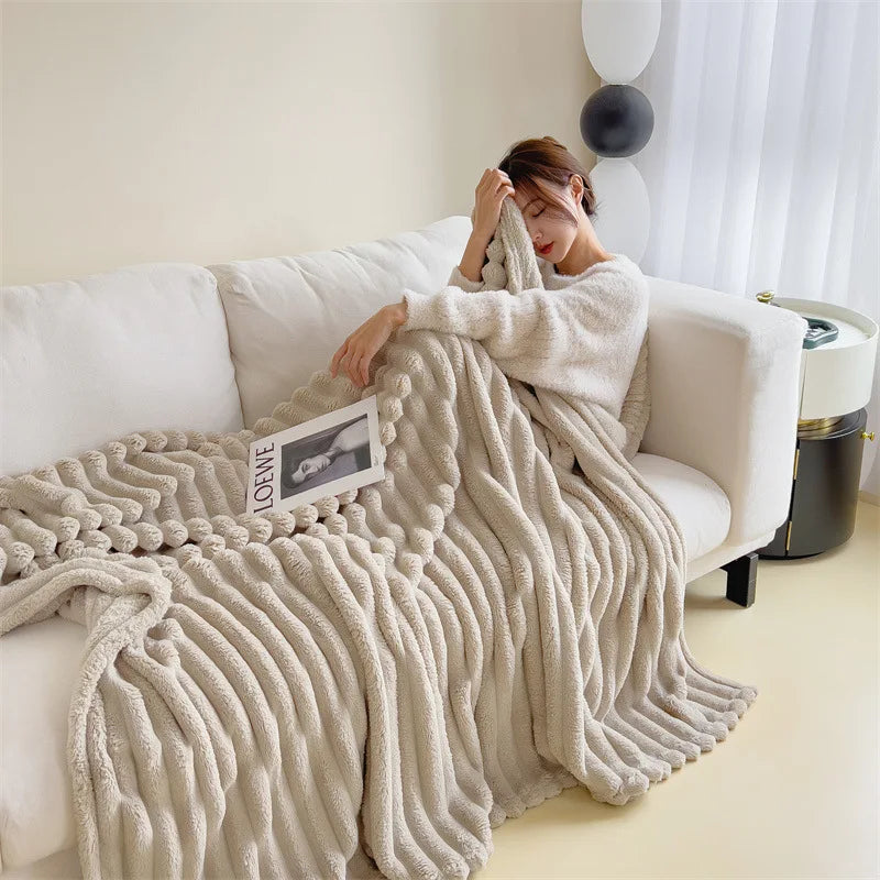 Light luxury Solid Color Multifunctional Rabbit Velvet Blanket, Winter Thick Warm Flannel Used For Bedroom, Living Room